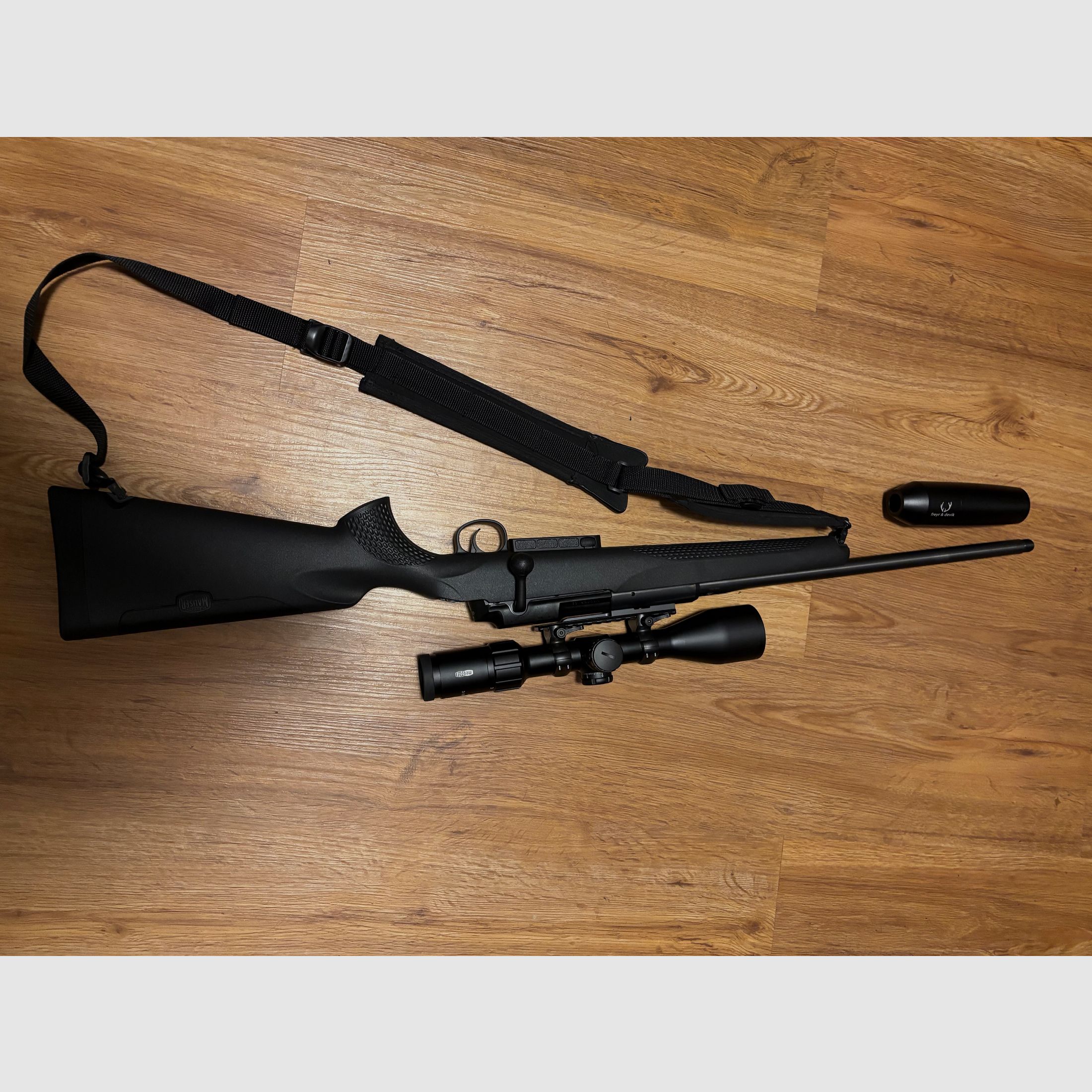 Mauser Extrem 308 mit ZF und Schalldämpfer