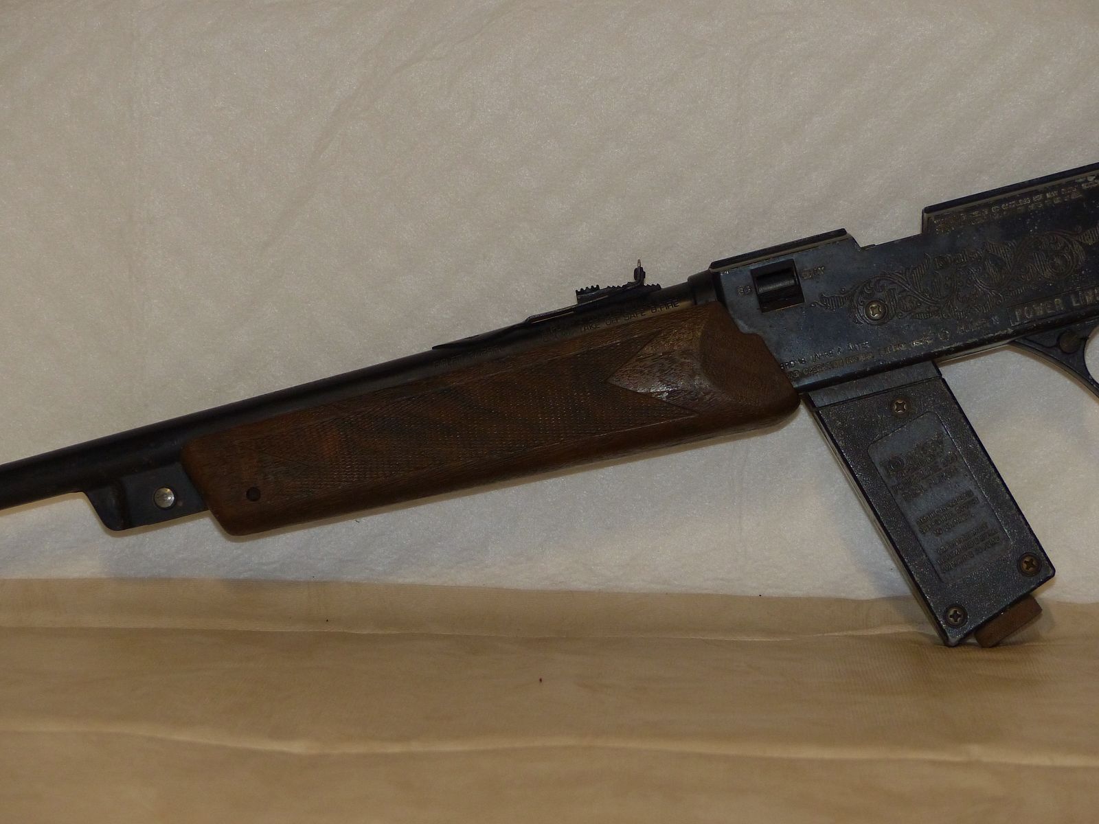 Carabina de aire comprimido Co2 de palanca inferior Daisy Power Line Mod. 990 Cal. 4,5 mm Diabolo y BB Dual Power USA vintage