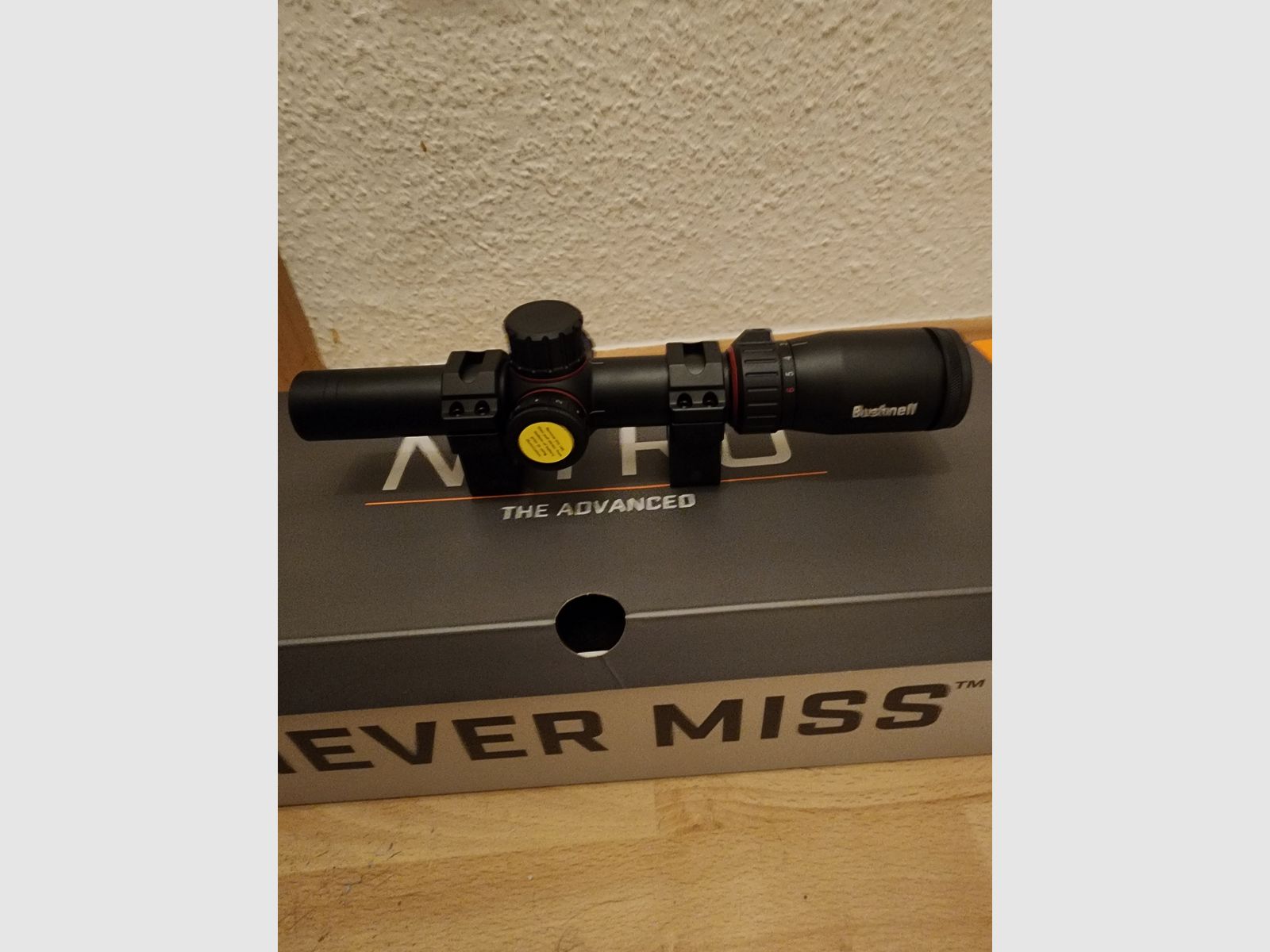 Bushnell Nitro 1-6x24 Zielfernrohr
