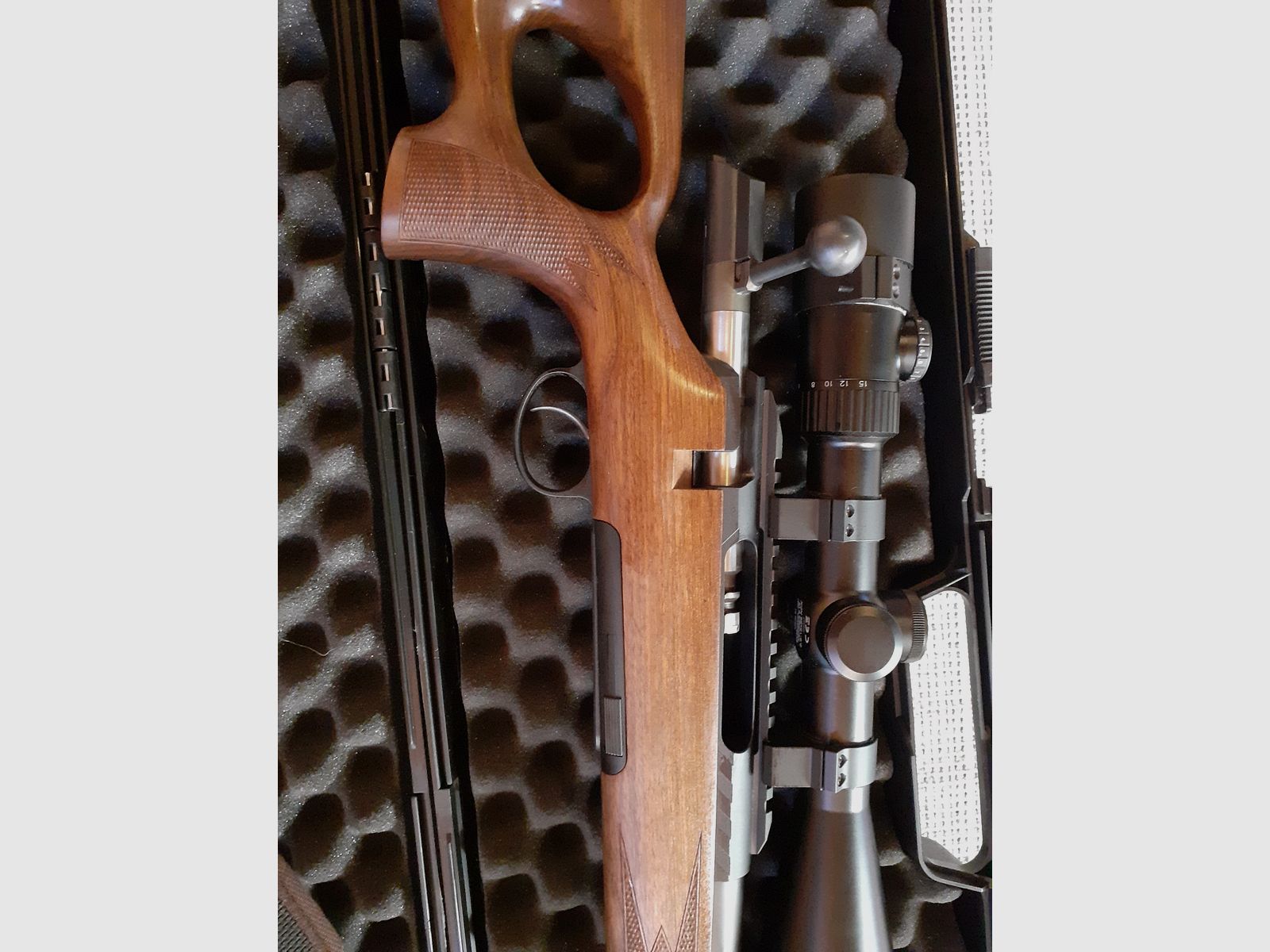 Rößler Signature Titan 6 herhalingsgeweer met doorlopend loop