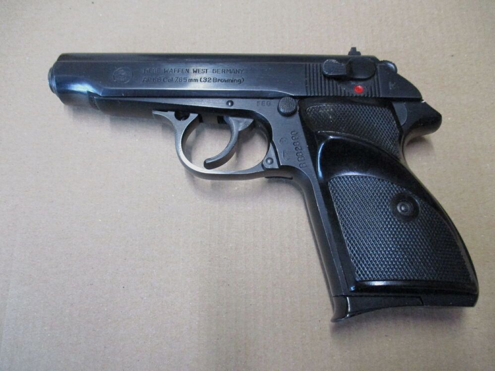 Pistole Hege AP66 7,65 mm Nachbau Walther 66