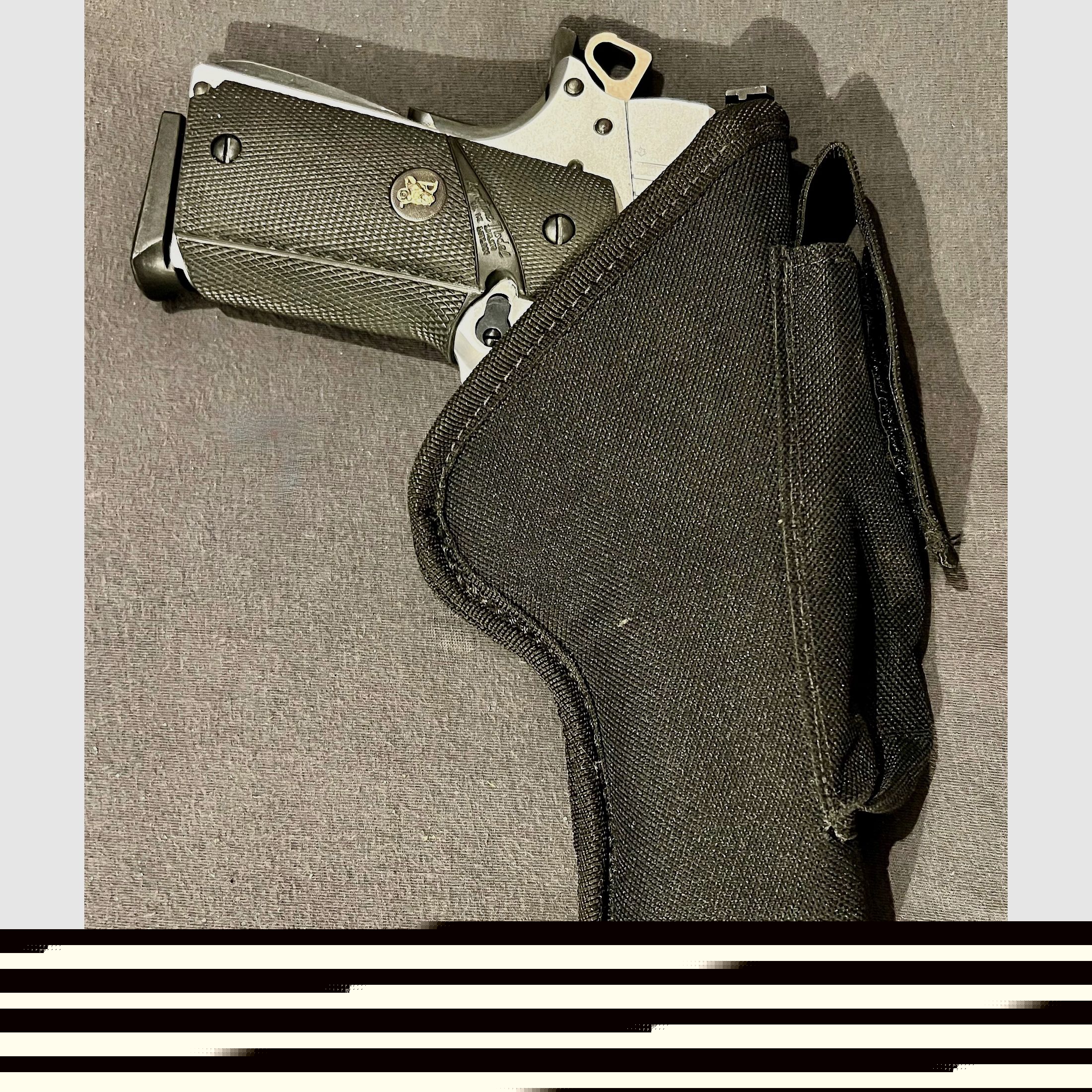 Universal-Holster aus Nylon mit Magazintasche — für große Pistolen / 1911 & Co.