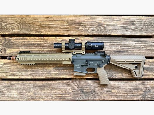Oberland Arms G96c con OA Sharp 1-8x24 approvato sportivamente .223Rem