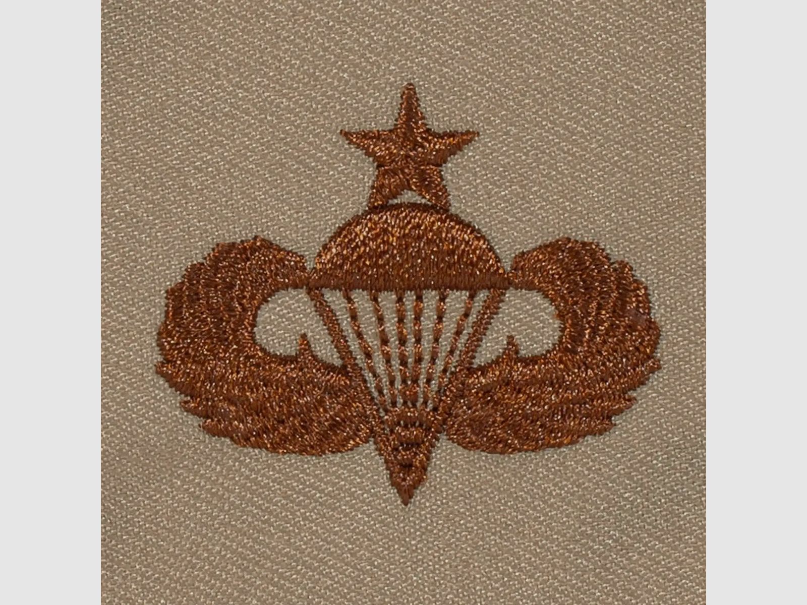 JR Emblem Co. JR Emblem Co. Odznaka US Senior Parachutist Tekstylia pustynne