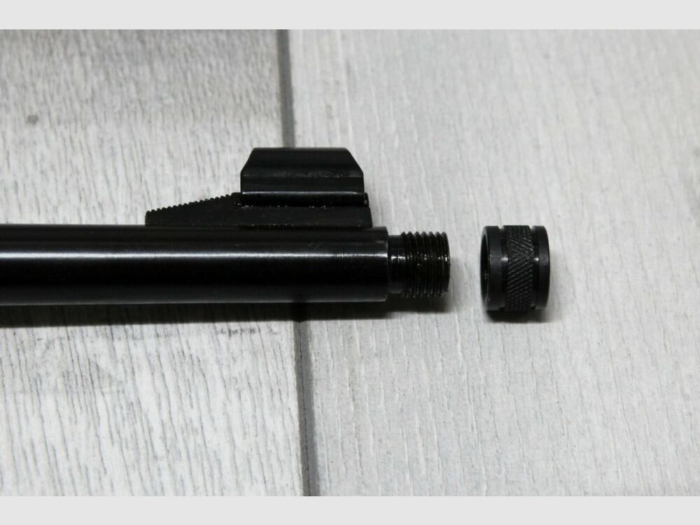 Norinco JW15 repeating rifle with barrel thread