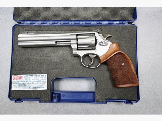 Smith & Wesson 686 Target Champion