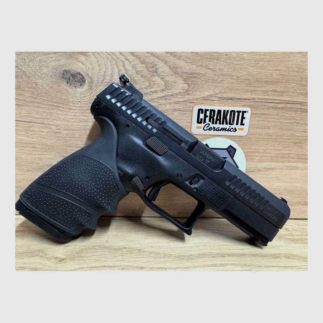 PISTOLA CZ P10C CALIBRO 9X19 USATO, immagine 3 di 10