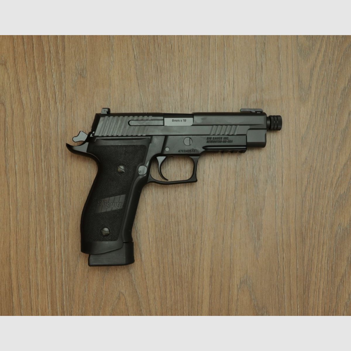 P226 TacOps, Bild 1 von 2
