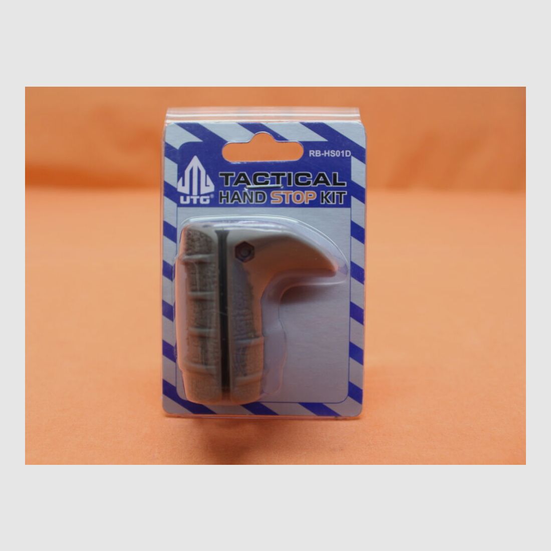 UTG - Leapers UTG Tactical Hand Stop Kit (RB-HS01D) FDE incl. Full Profile Rubber Rail Guard/ Handstop with rail cover