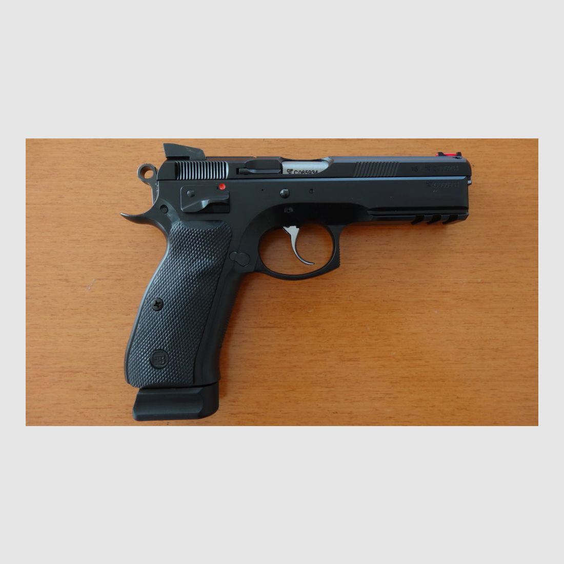 Ceska CZ SL-Pistole:CZ SP 01 Shadow Cal. 9mm, Bild 3 von 3