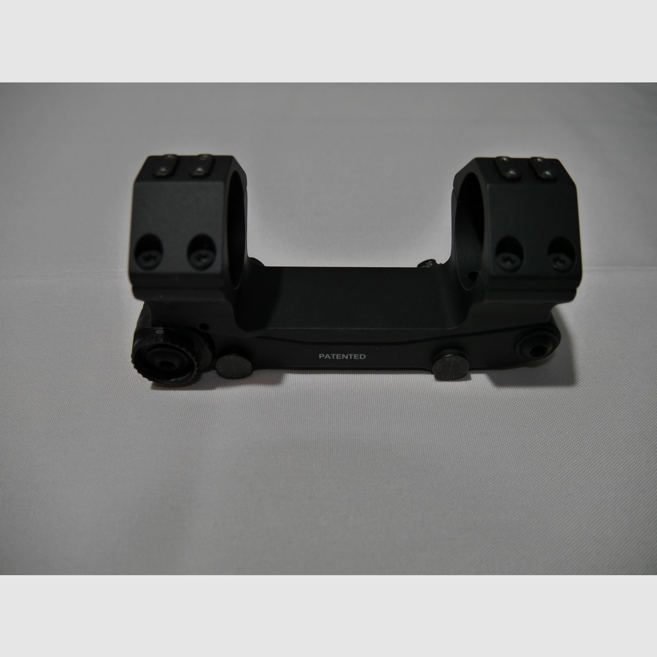 Zeiss Victory V8 2.8-20x56 with ERA TAC mount