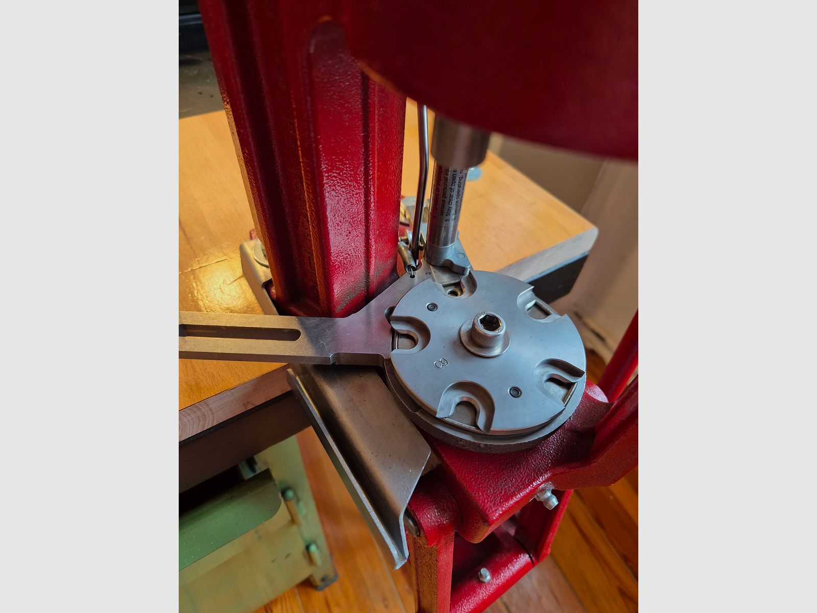 Hornady 5-Station Wiederladepresse Komplettset + massiver Tisch & Zubehör