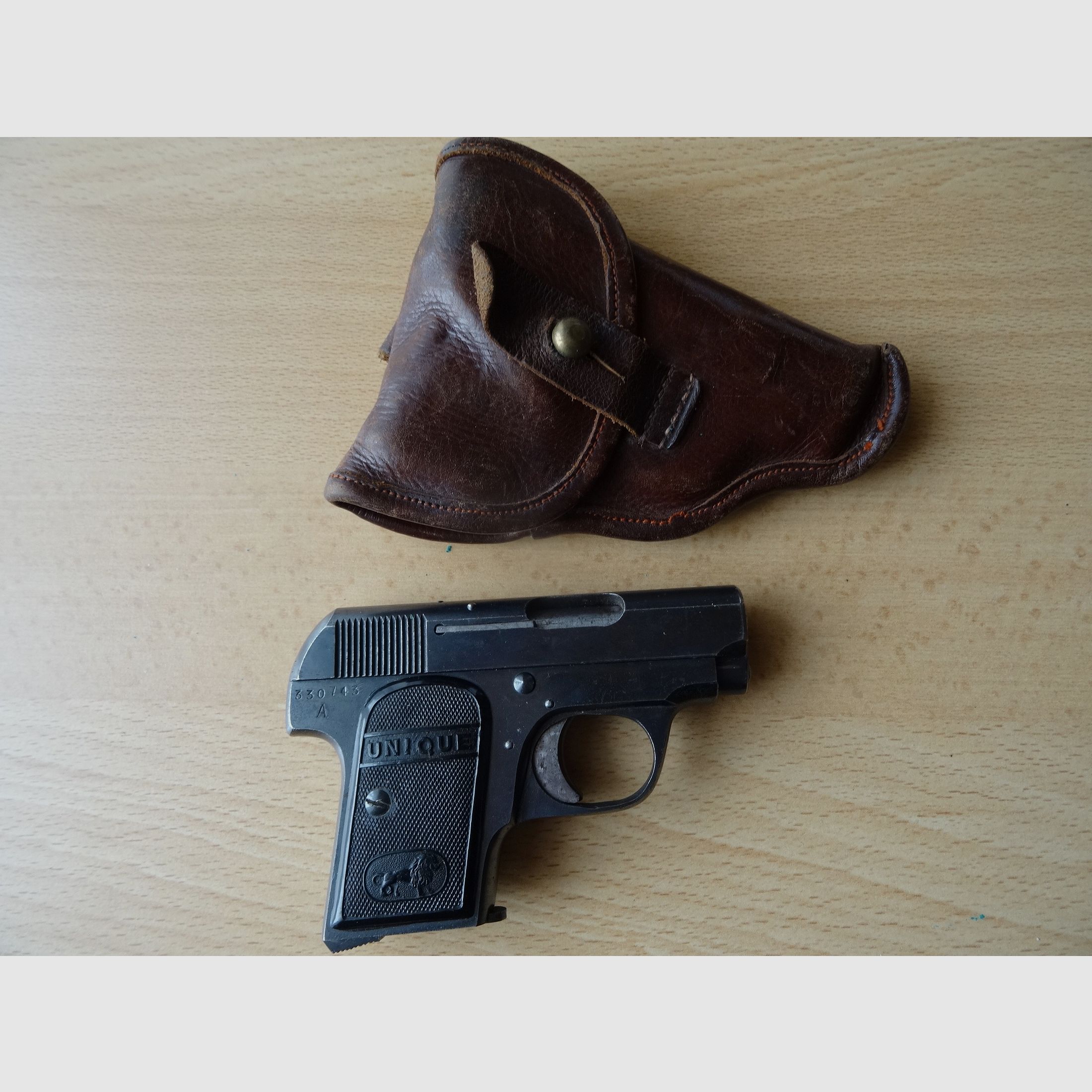 Pistol UNIQUE