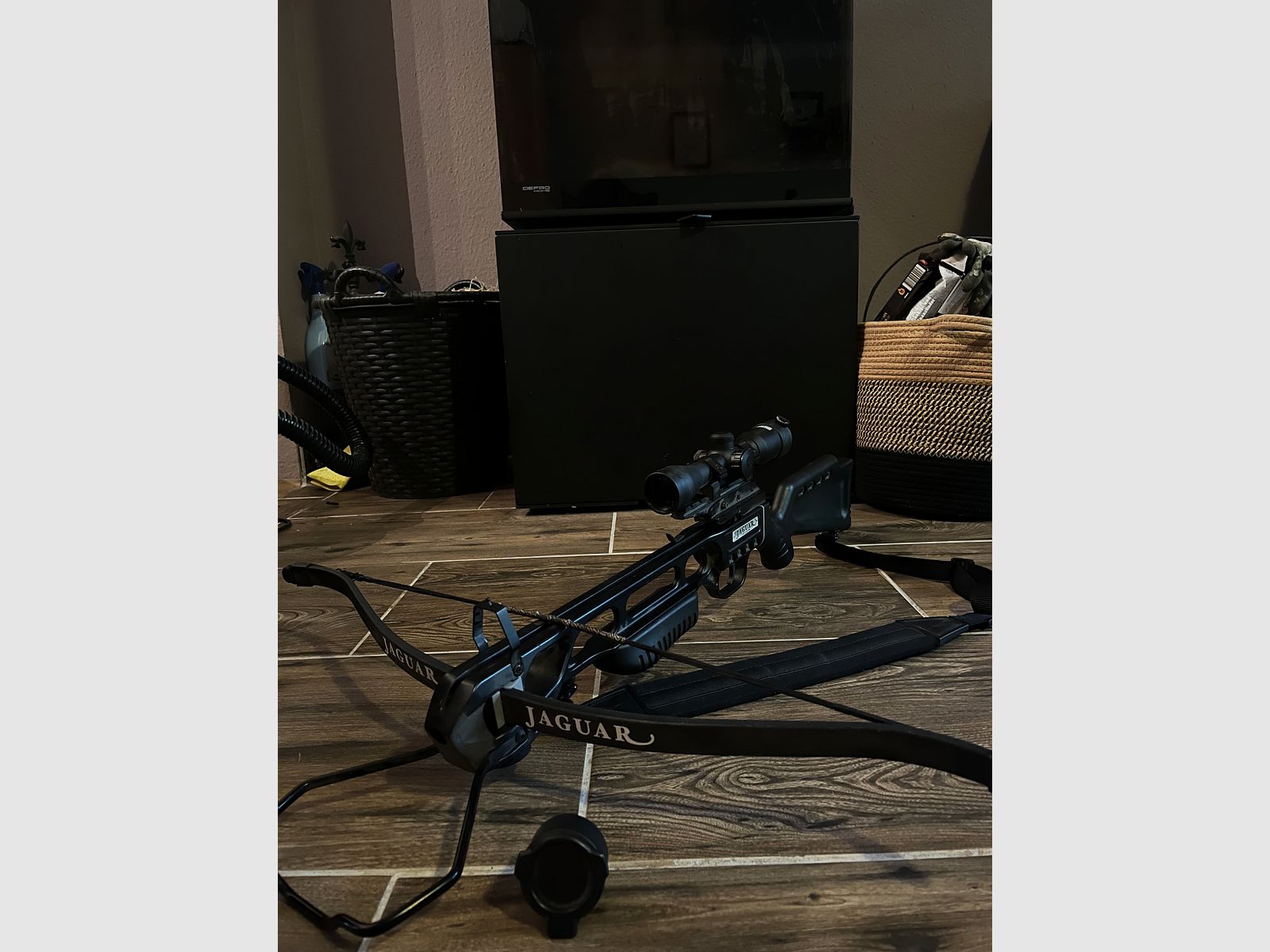 Jaguar Crossbow Armbrust incl. Swiss Arms scope – Top condition