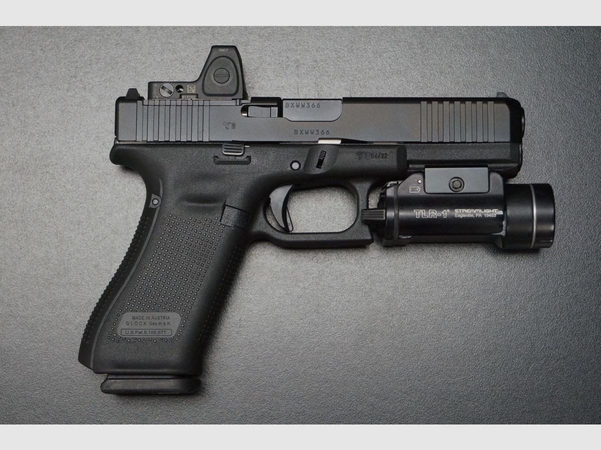 Glock 17 Gen5 Trijicon TLR1, afbeelding 1 van 6