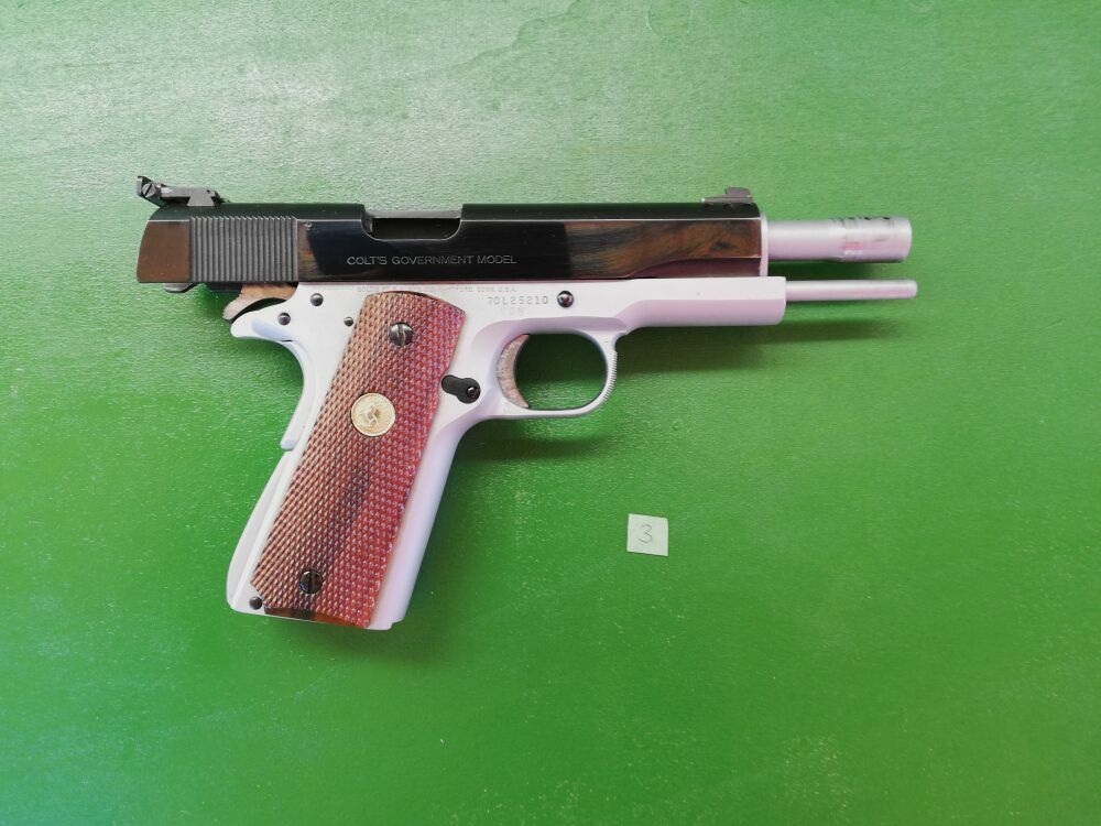 Colt MK IV Série 70, image 2 sur 5