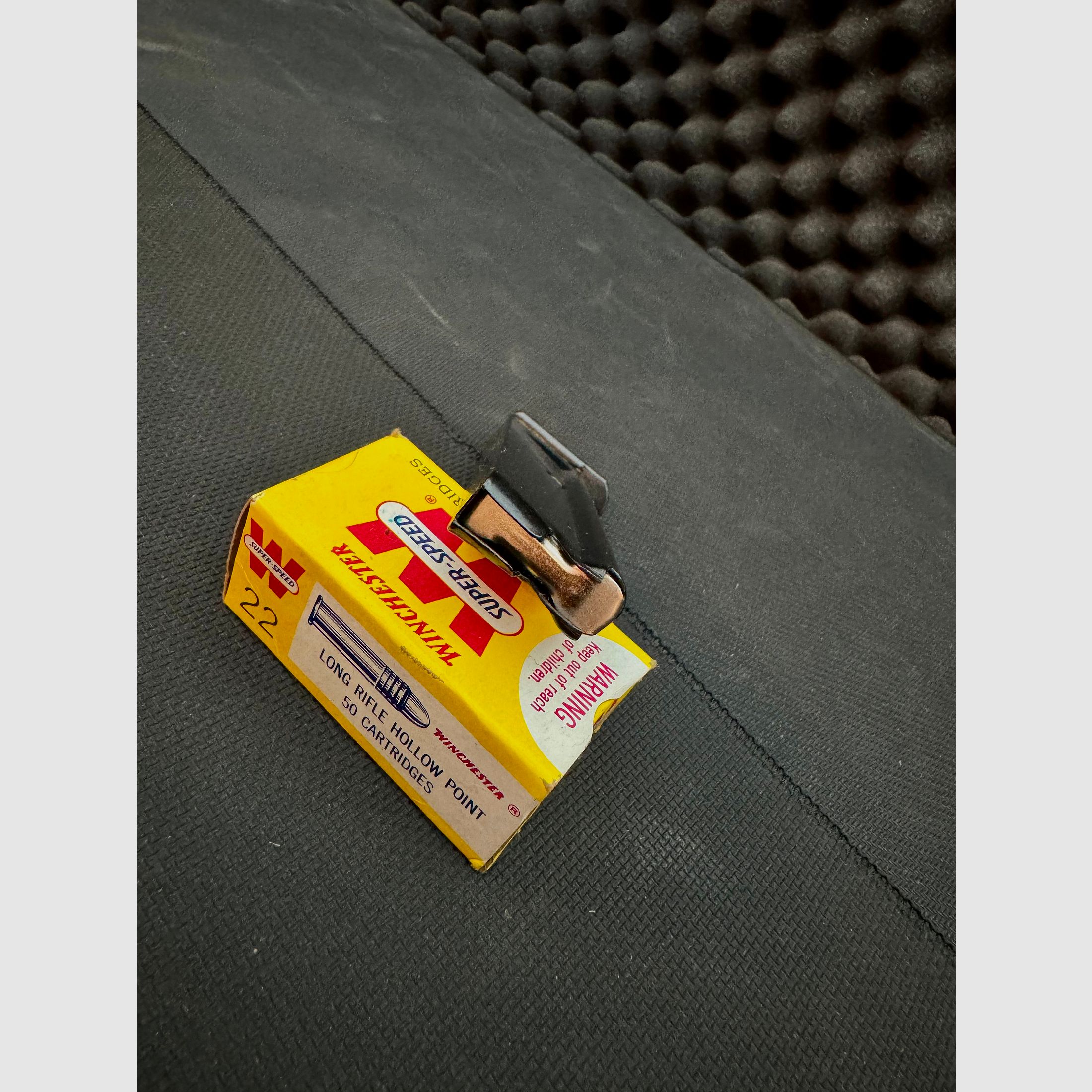 Magazin Walther PP .22lr, .22lfb, Metallboden