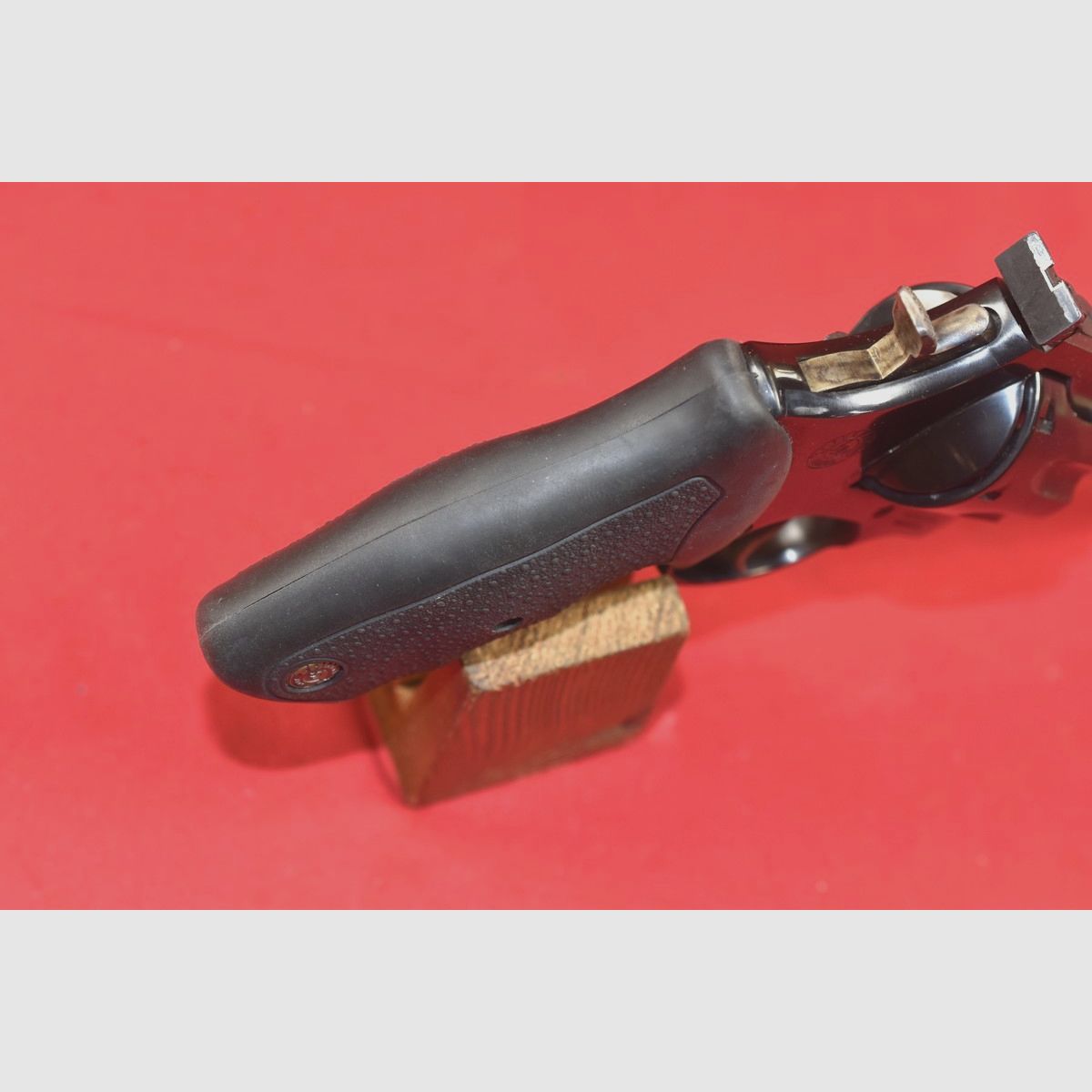 #8576 Revólver Taurus 608, año 1996, cal. .357 Mag./.38 Spl, imagen 6 de 19