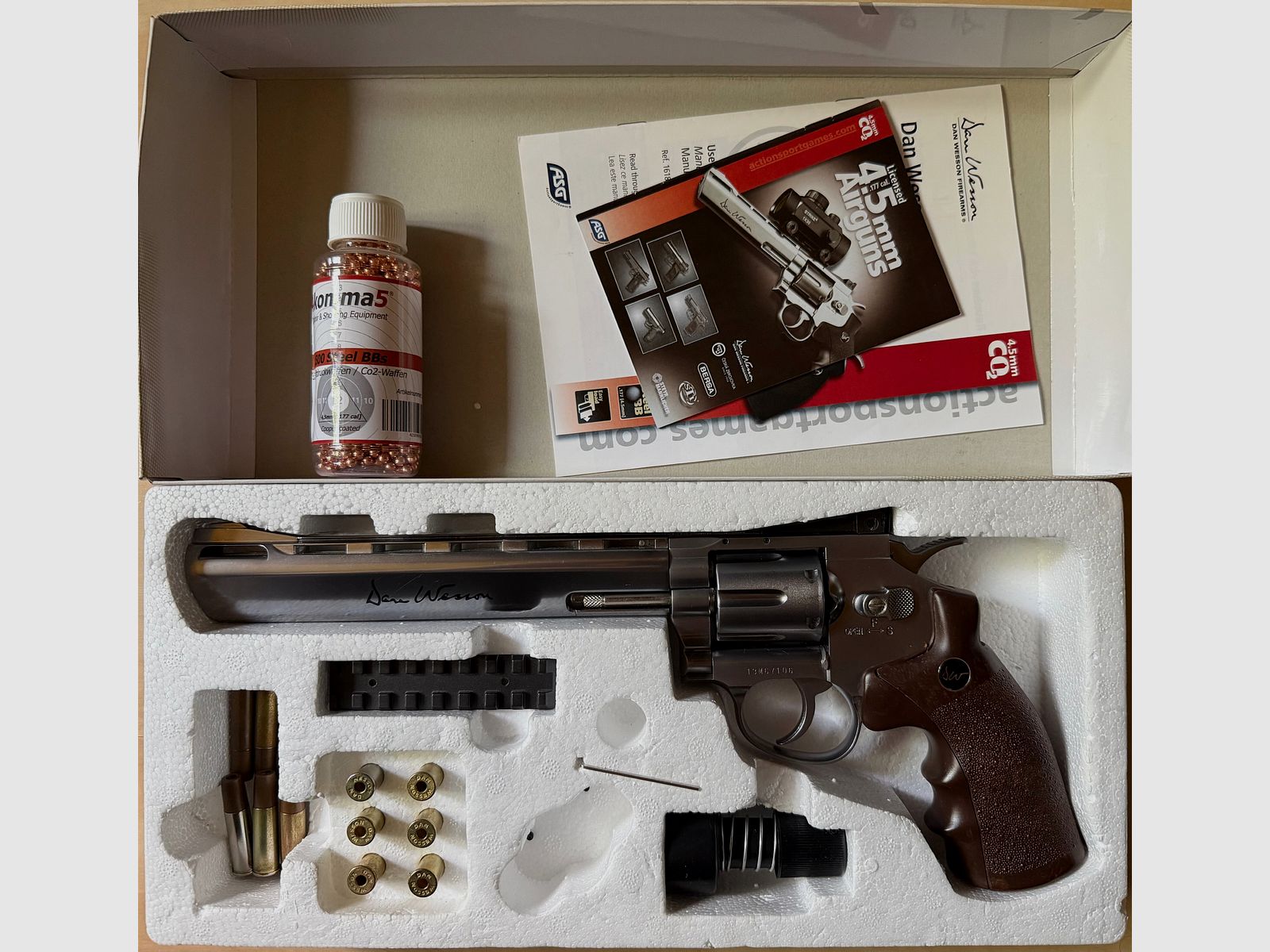 Dan Wesson 8 pollici 4,5mm BB Argento Co2