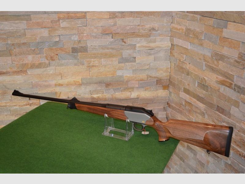 Blaser R8