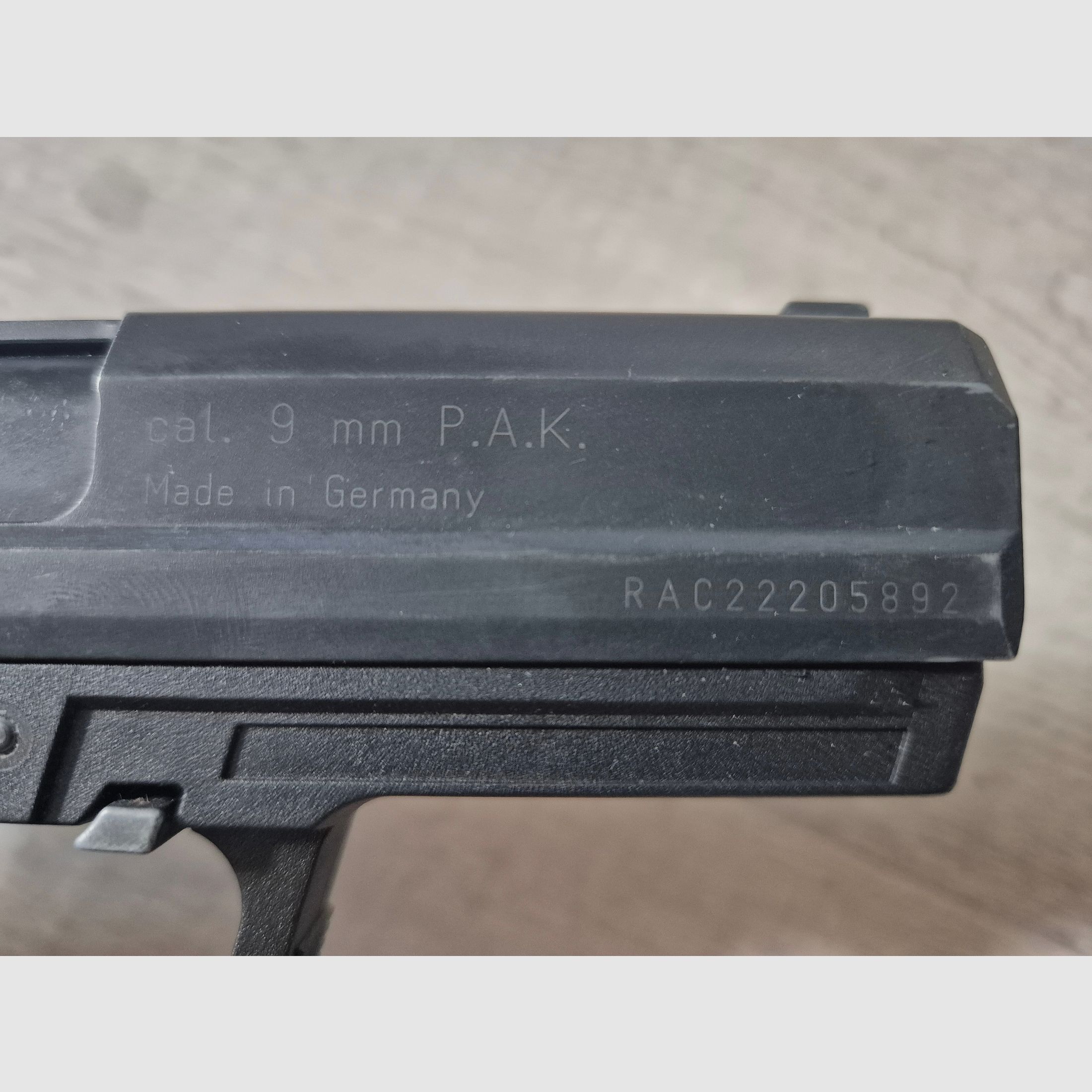 Röhm RG 96 pistolet alarmowy brüniert