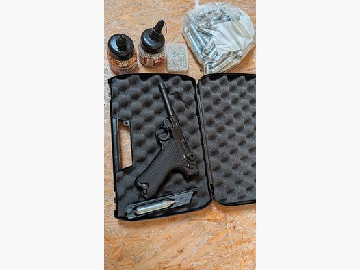 Umarex P08 with BB 4.5mm CO2