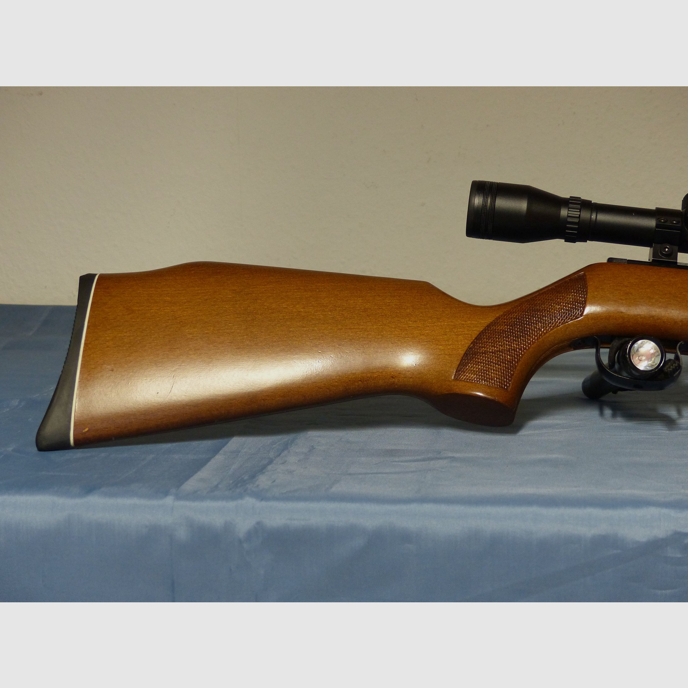 Carabina de aire comprimido Diana modelo 35 con mira telescópica Cal. 4,5 mm en estado como nuevo