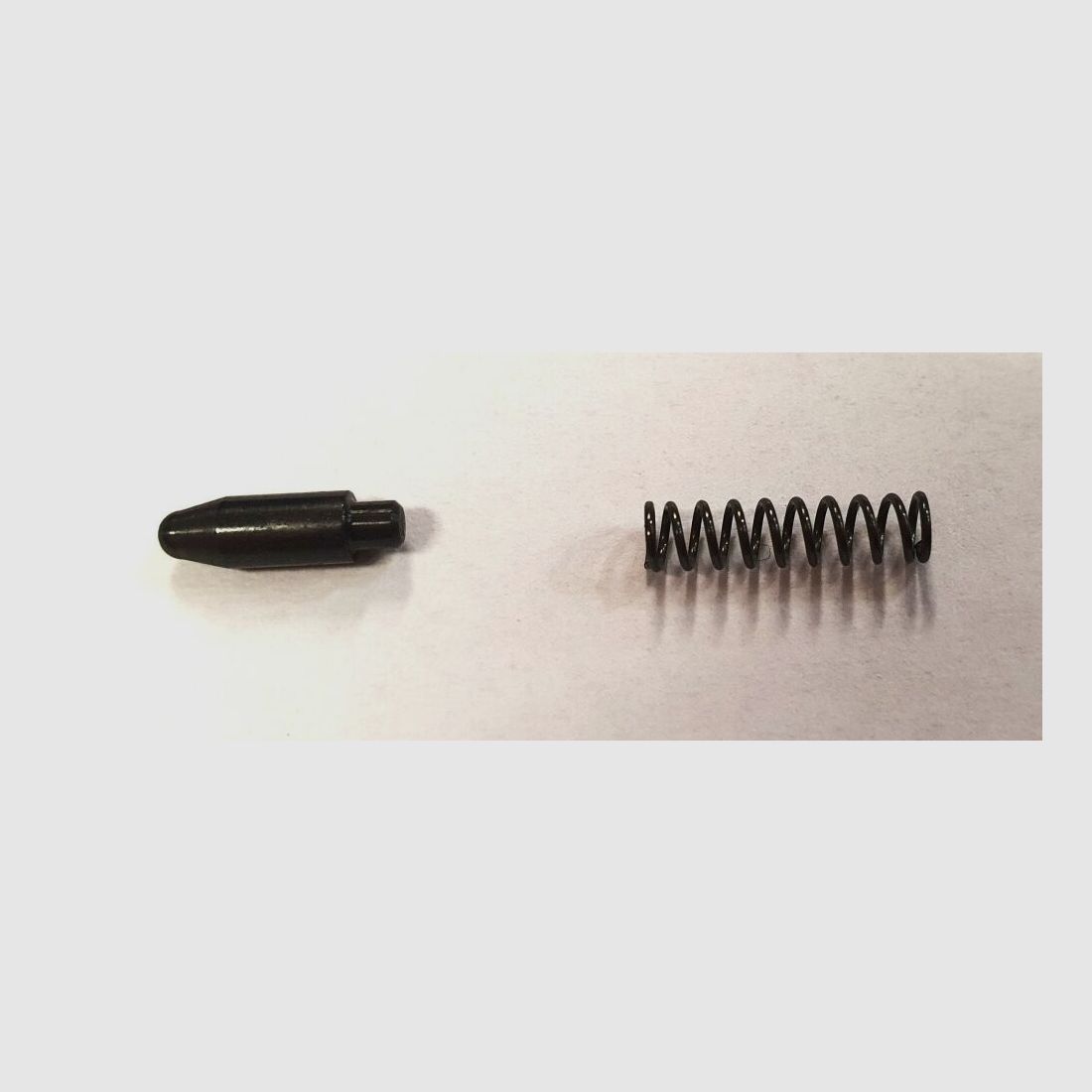 Ricambio UMAREX per Walther P99 P.A.K., perno di estrazione e molla di pressione per estrattore