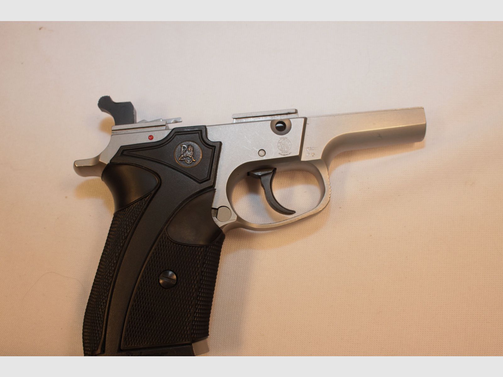 S&W Modell 5906.