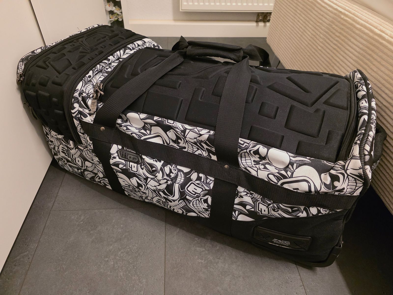 Paintball-Komplettausrüstung zu verkaufen – Planet Eclipse CS3 Pro Infamous – Neuwertig