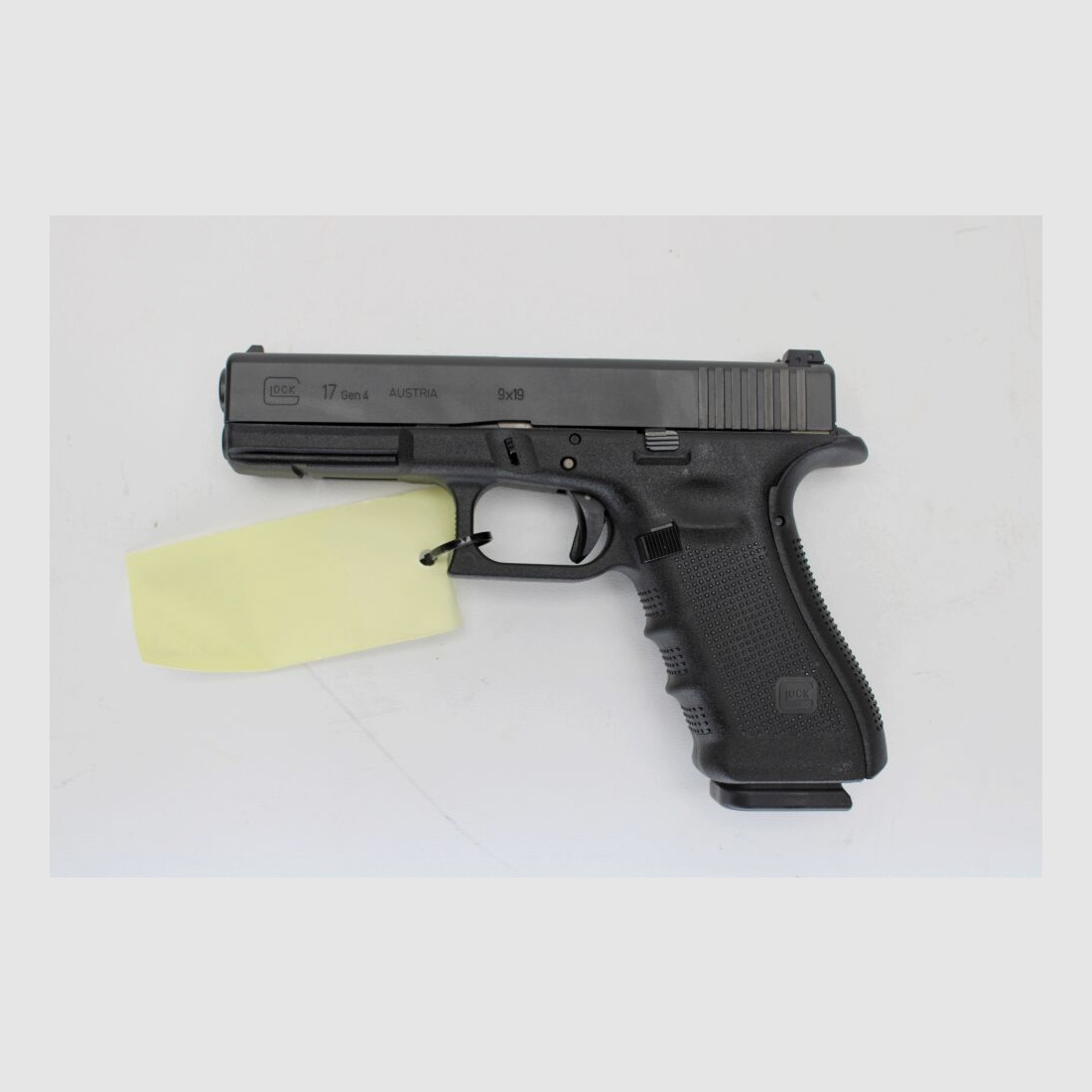 Glock 17 Gen.4 mit Originalbox 9mmLuger