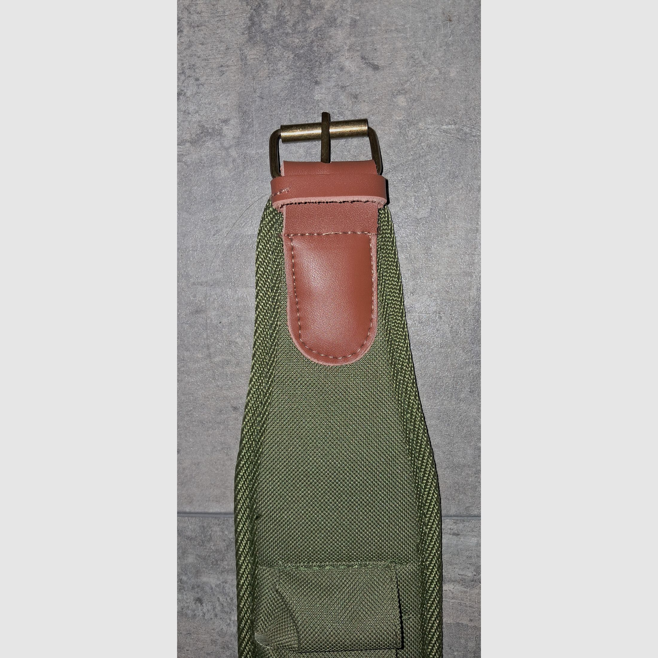 Patronengurt Kaliber 12, Cordura Leinen oliv, Lederverschluss wie neu!