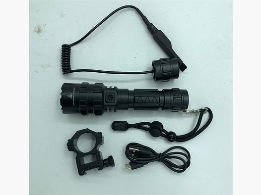 TASCHENLAMPE 8000 LUMEN MIT 5 LICHTMODI