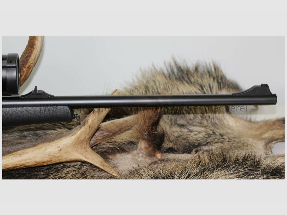 Blaser R93 Offroad Semi-Weight mit Zielfernrohr -ideale Drückjagdwaffe- .300WinMag