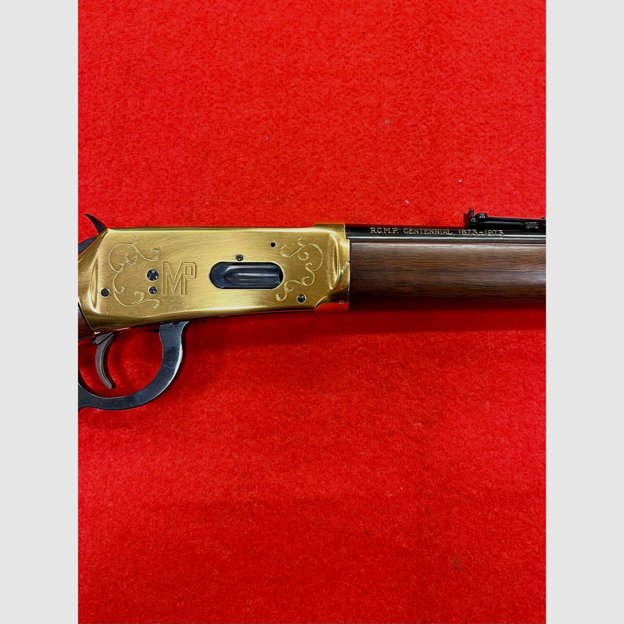 WINCHESTER MODÈLE 94 MUSQUETTE POLICE MONTÉE ROYALE CANADIENNE CALIBRE 30-30 WINCHESTER, image 3 sur 5