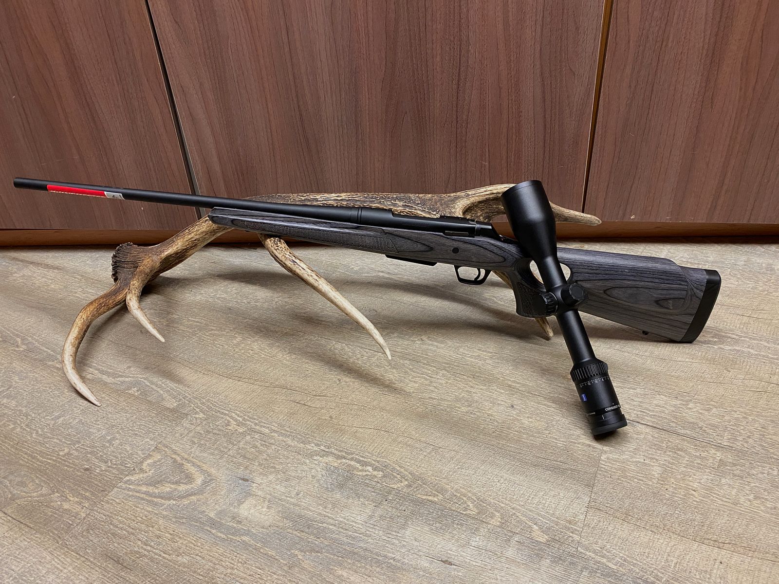 Winchester XPR Thumbhole, met Zeiss Conquest V6 2,5-15x56
