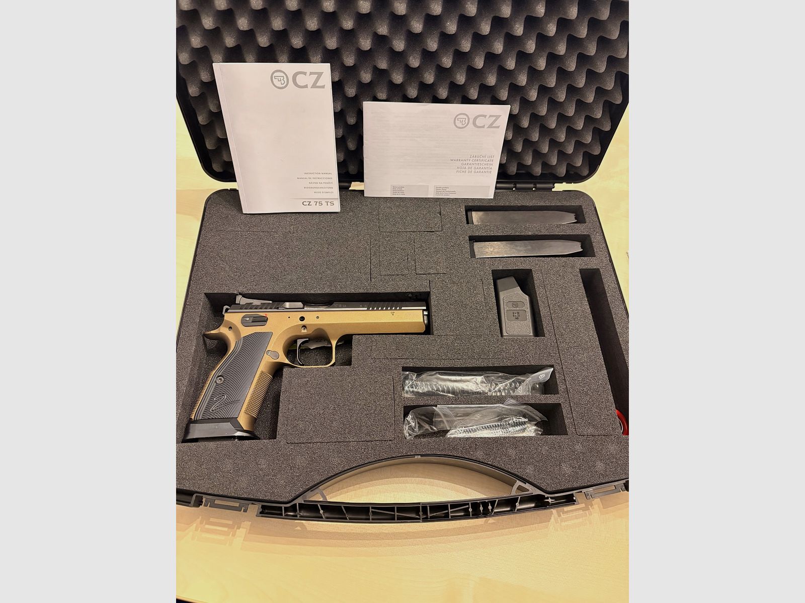 CZ TS 2 Bronze - Beamtenwaffe 