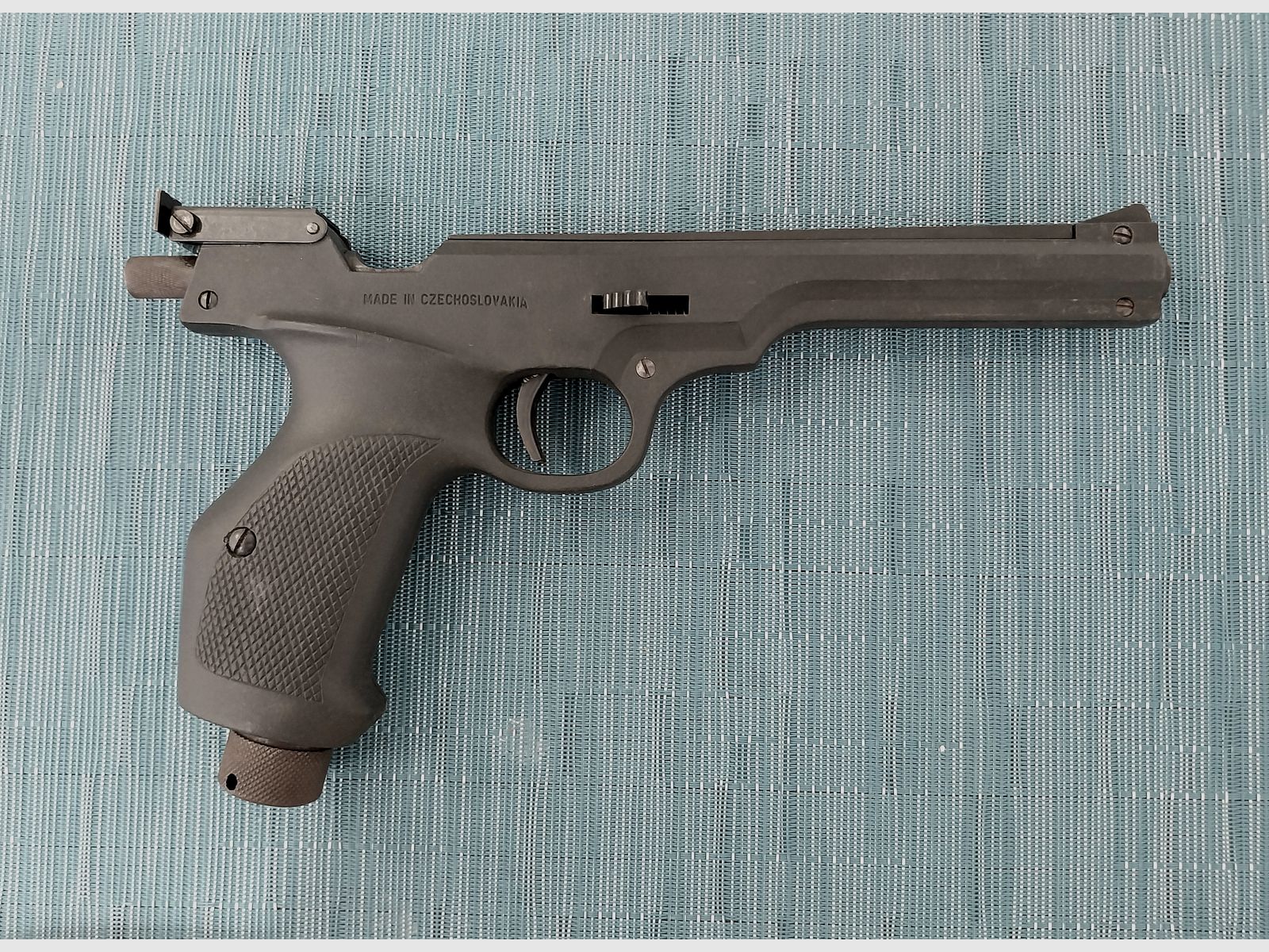 LOV 21 CO₂ Luftpistole Kal. 4,5 mm (.177)