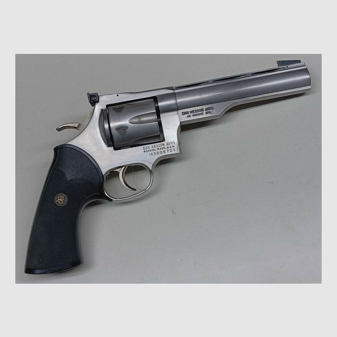 Dan Wesson Arms Mod. 744