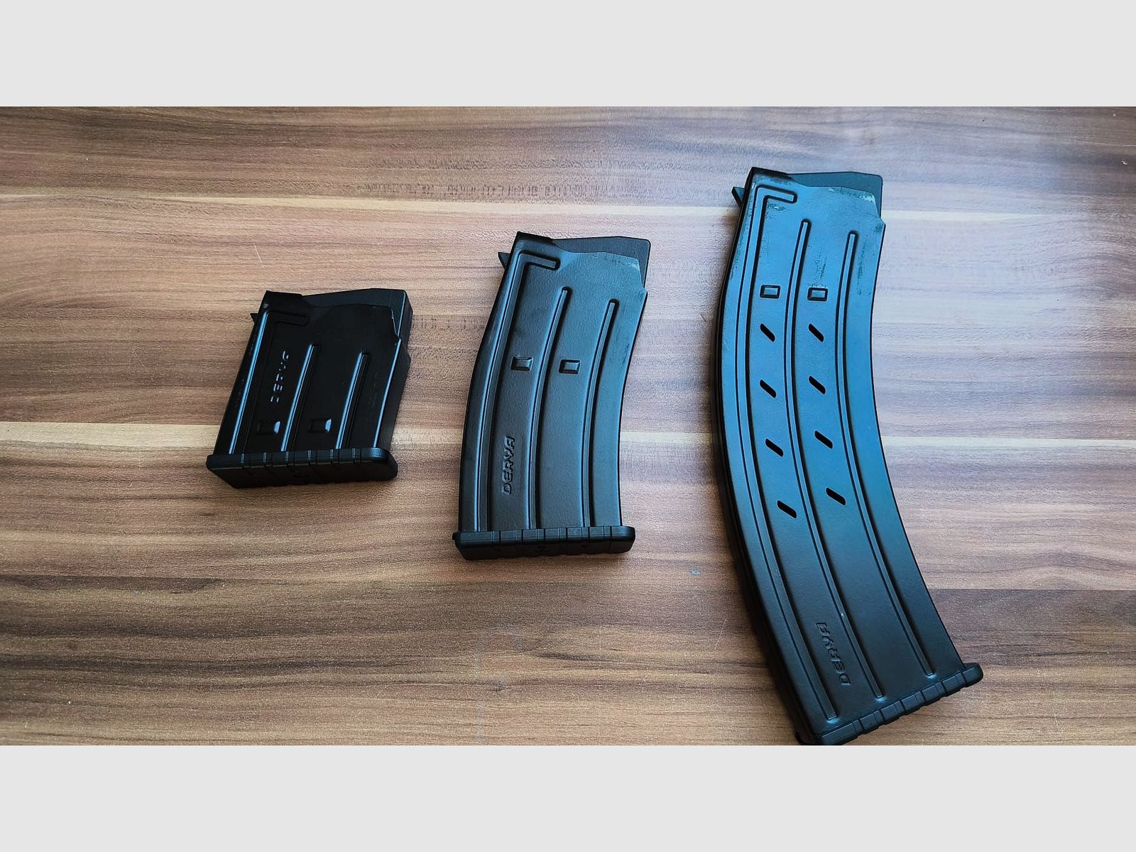 Escopeta semiautomática Derya MK12 12/76 defectuosa