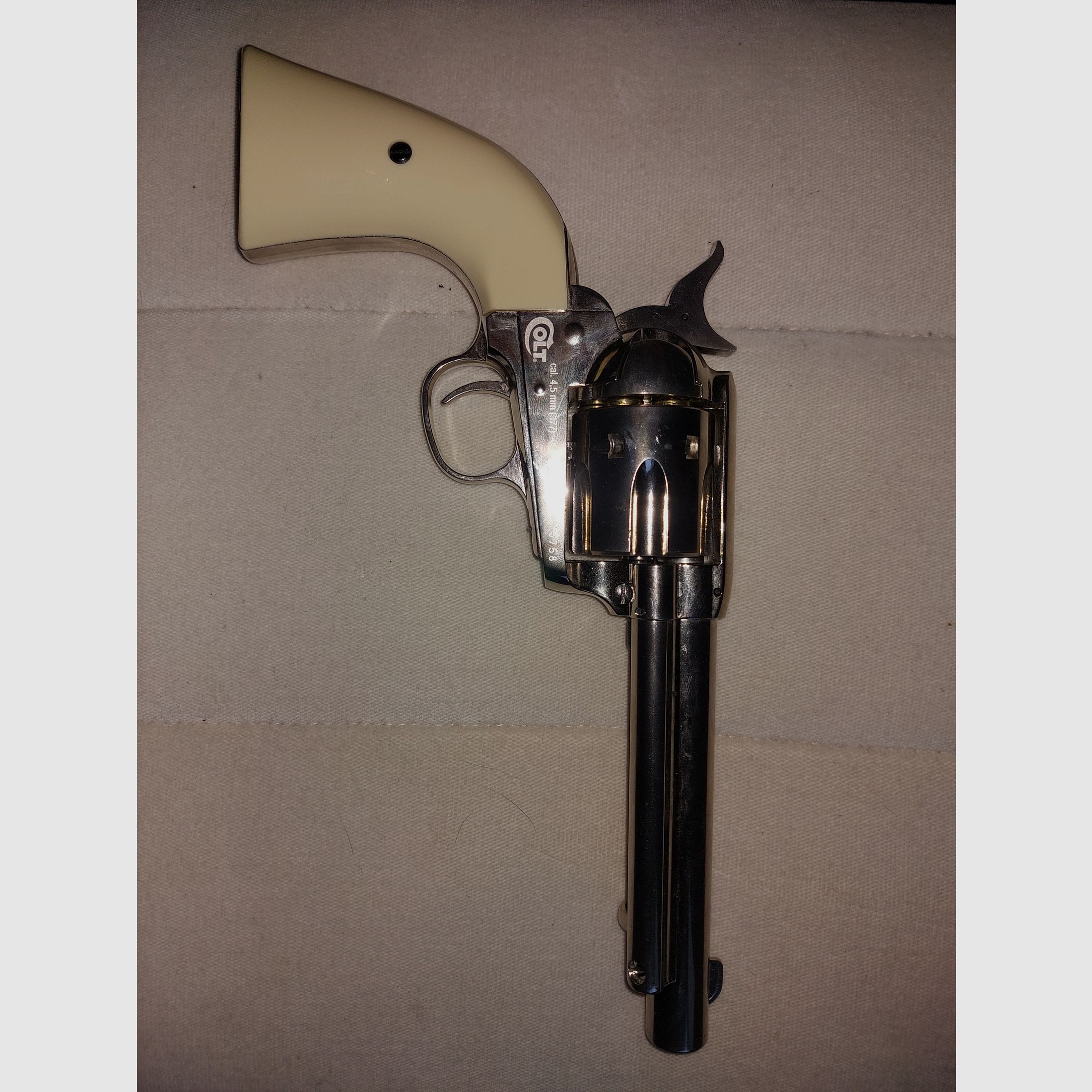 Colt Single Action Army 45 nickel CO2 Revolver 4,5mm BB 