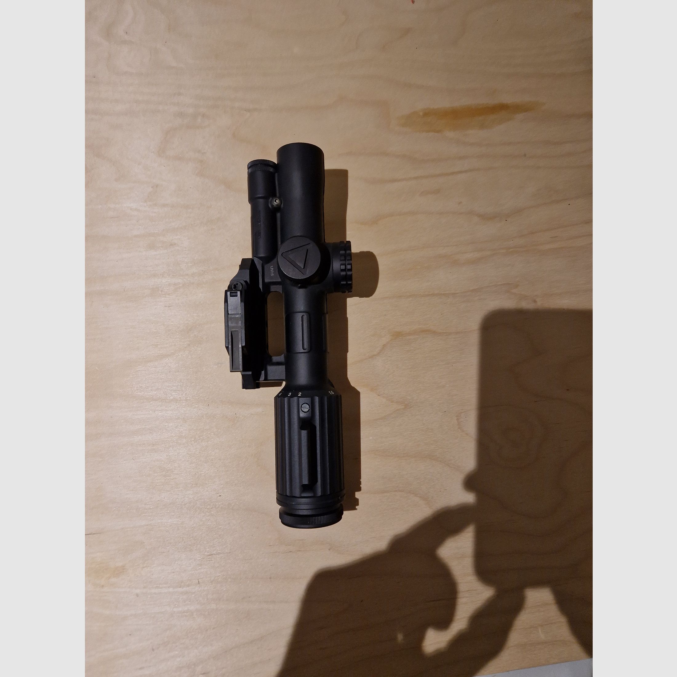 Trijicon vcog 1-6