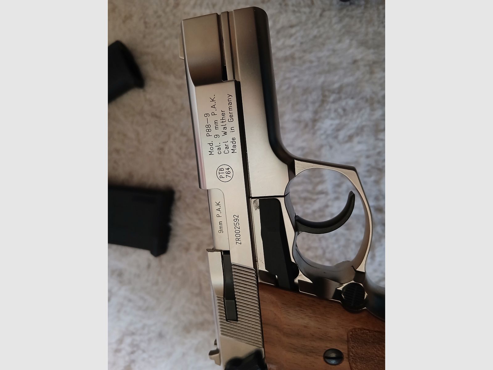 Walther p88 compact 9mm strzał ostrzegawczy