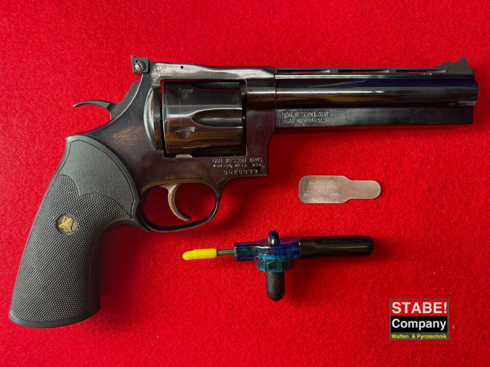Dan Wesson .44