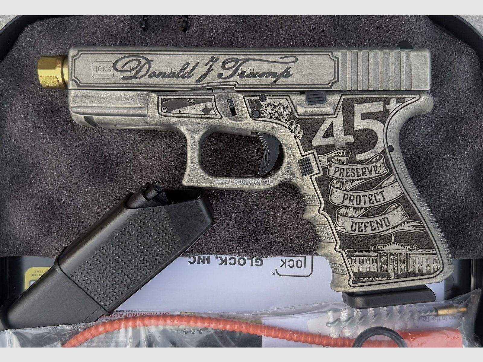 GLOCK 19 GEN 3 Custom Trump Pistole, Bild 2 von 2