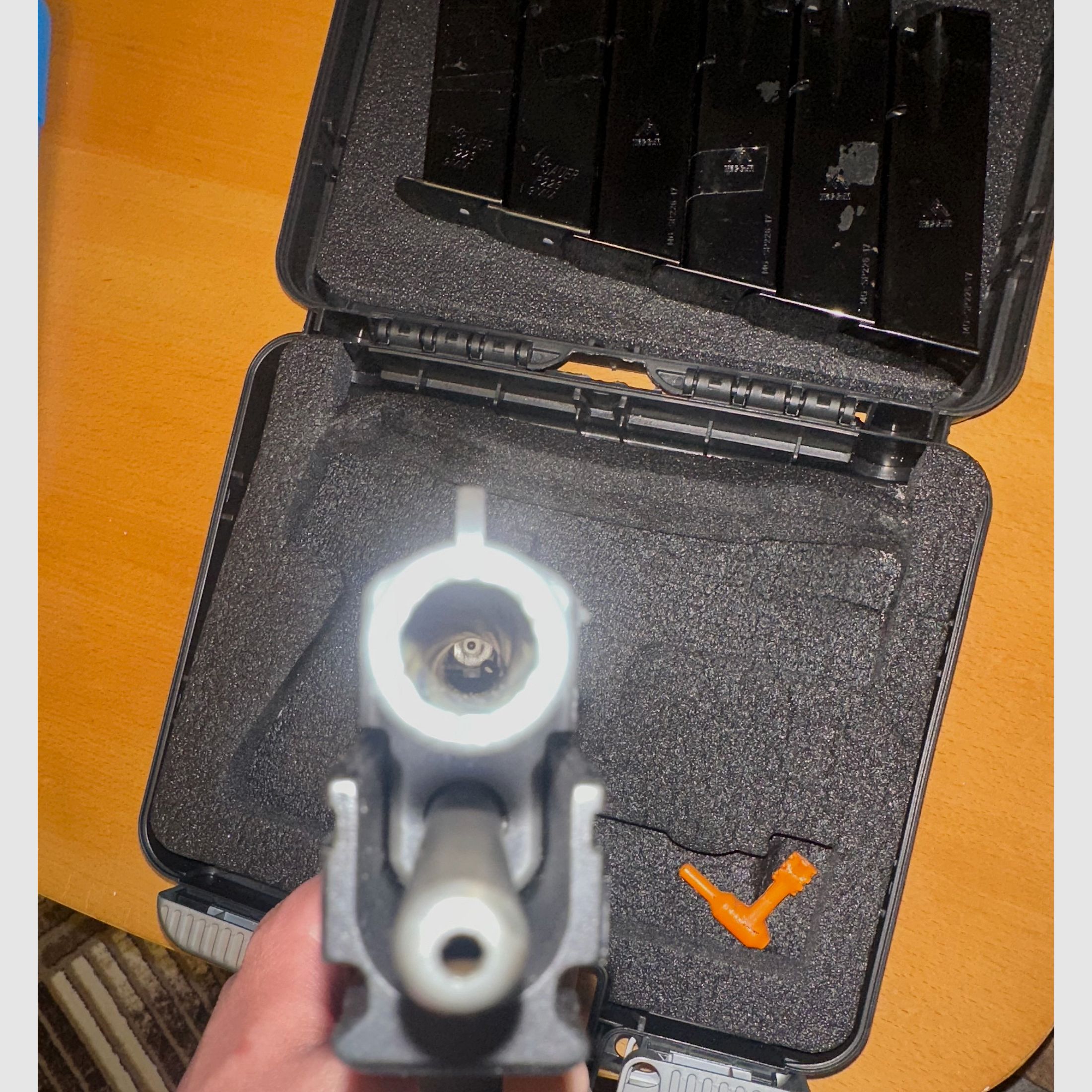  SIG Sauer Ha.Pistole 9mmLuger SIG Sauer P226  US Navy-SEALS  (9mmPara/9x19)  und HOLSTER