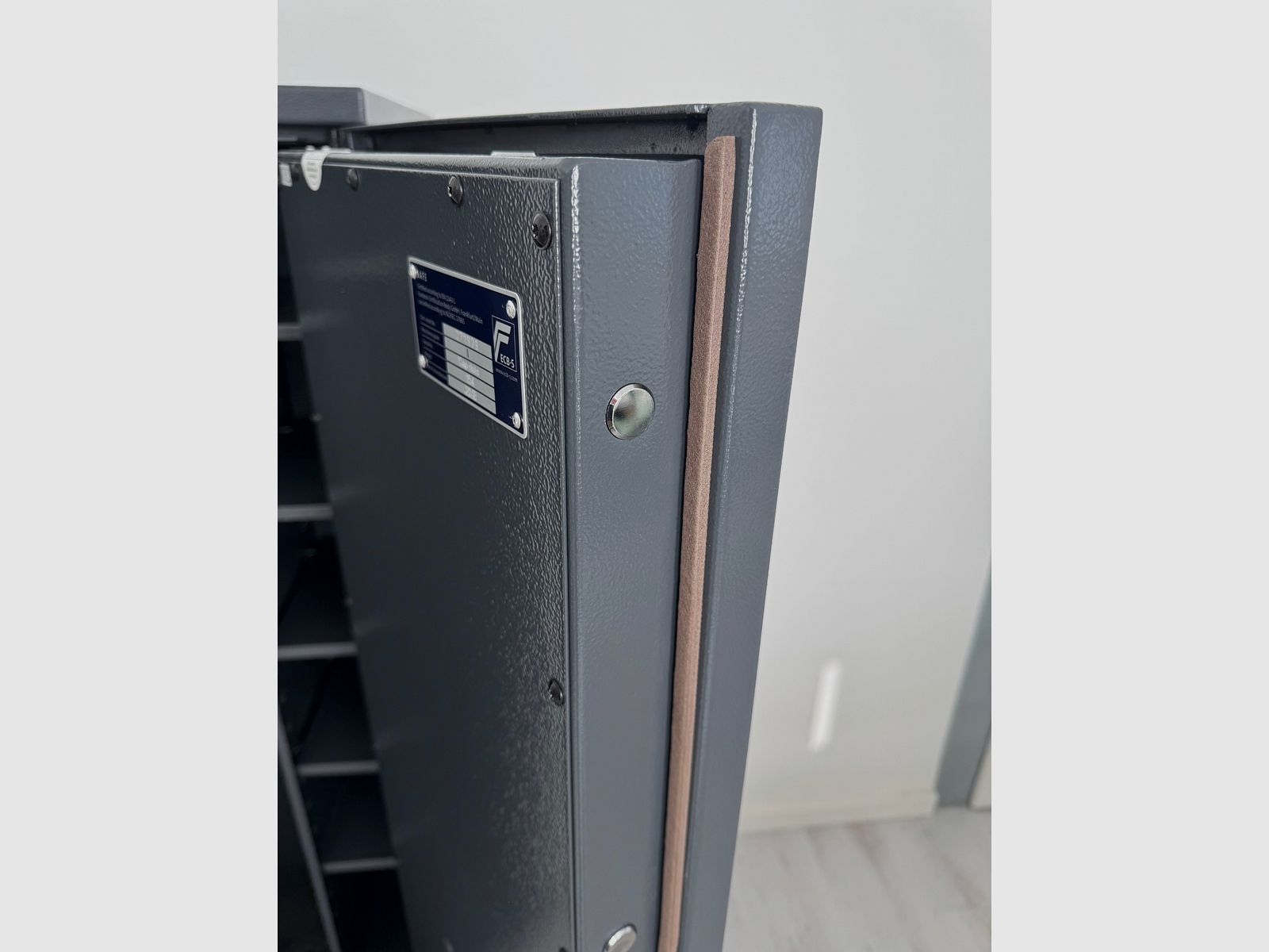 Coffre-fort Tresor Waffenschrank Gun Safe 1-4 Classe de combinaison 1 avec code mural combinaison B-30