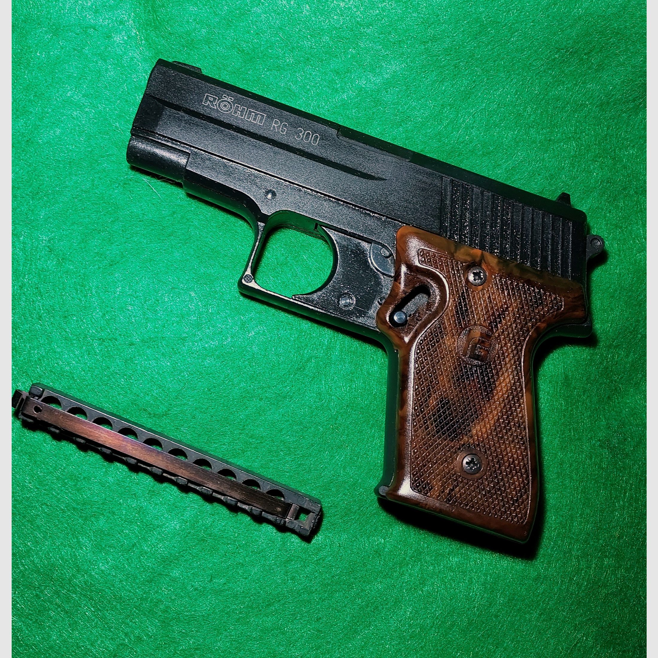 Röhm RG 300 Schreckschuss Pistole Kal. 6mm Flobert