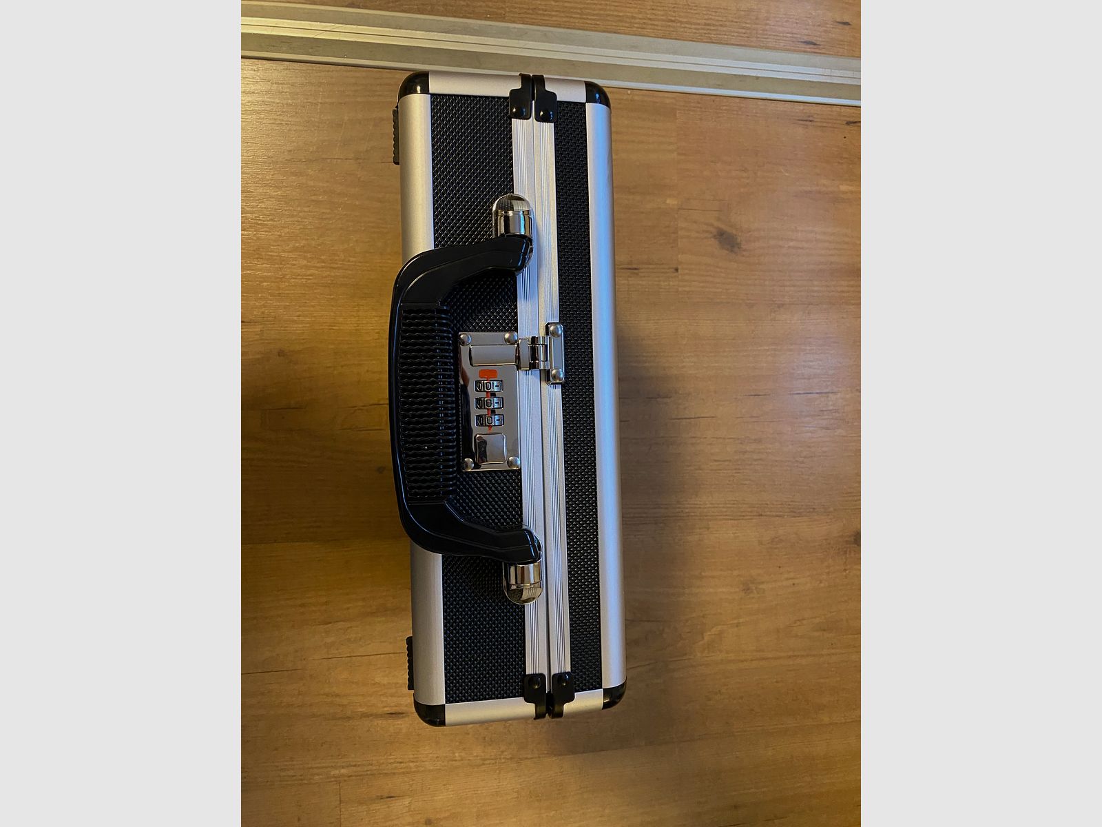 Smith & Wesson 627.0 Target .357, including gun case and accessories