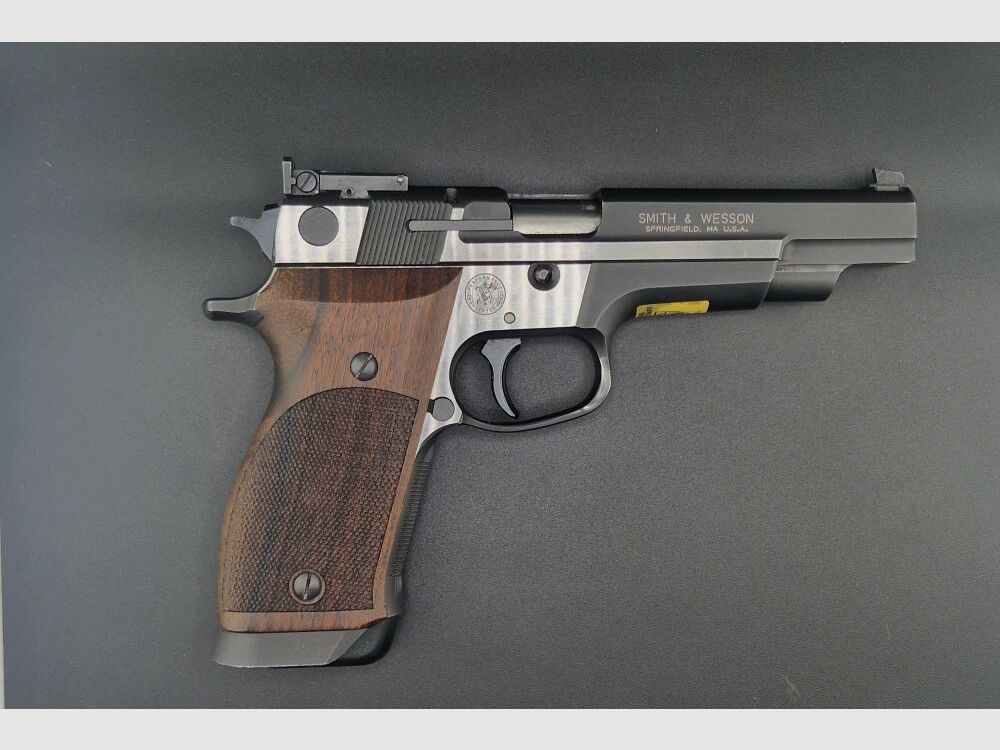 Smith & Wesson Target Champion 9mm Luger